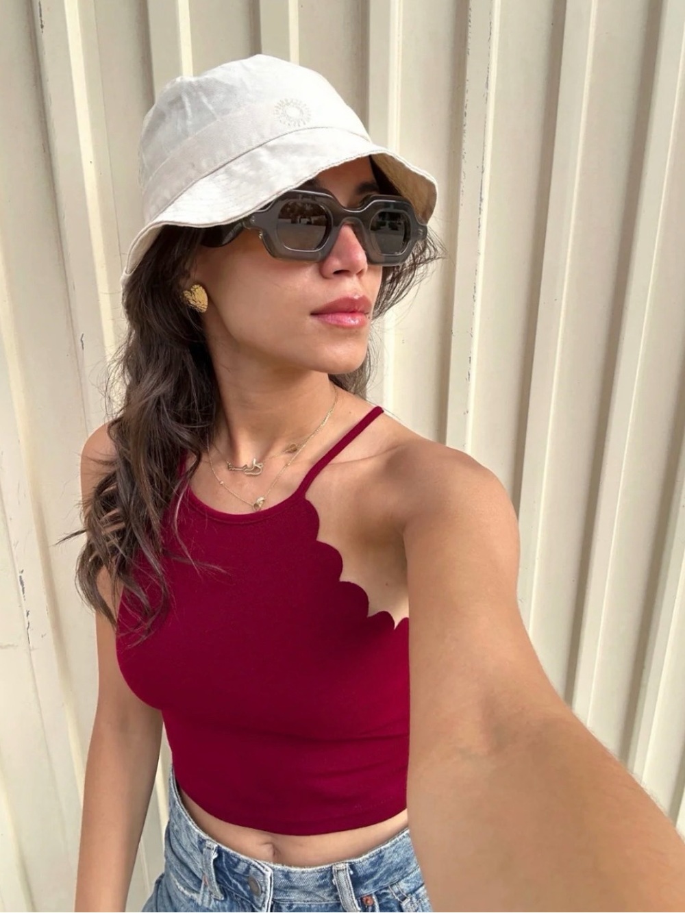 Women’s Scallop Edge Crop Top - Burgundy